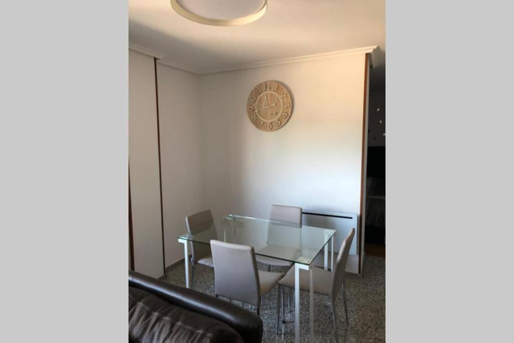 Estudio Tipo Loft En El Centro De Мугардос Экстерьер фото